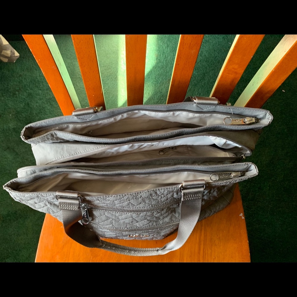 COPY - Kipling travel tote - Picture 5 of 5